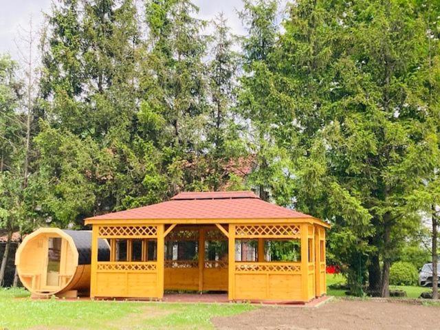 Kalinowy Sad Domki Z Jacuzzi I Sauna Міколайкі Екстер'єр фото