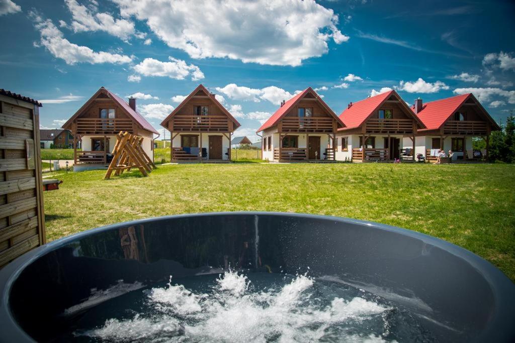 Kalinowy Sad Domki Z Jacuzzi I Sauna Міколайкі Екстер'єр фото